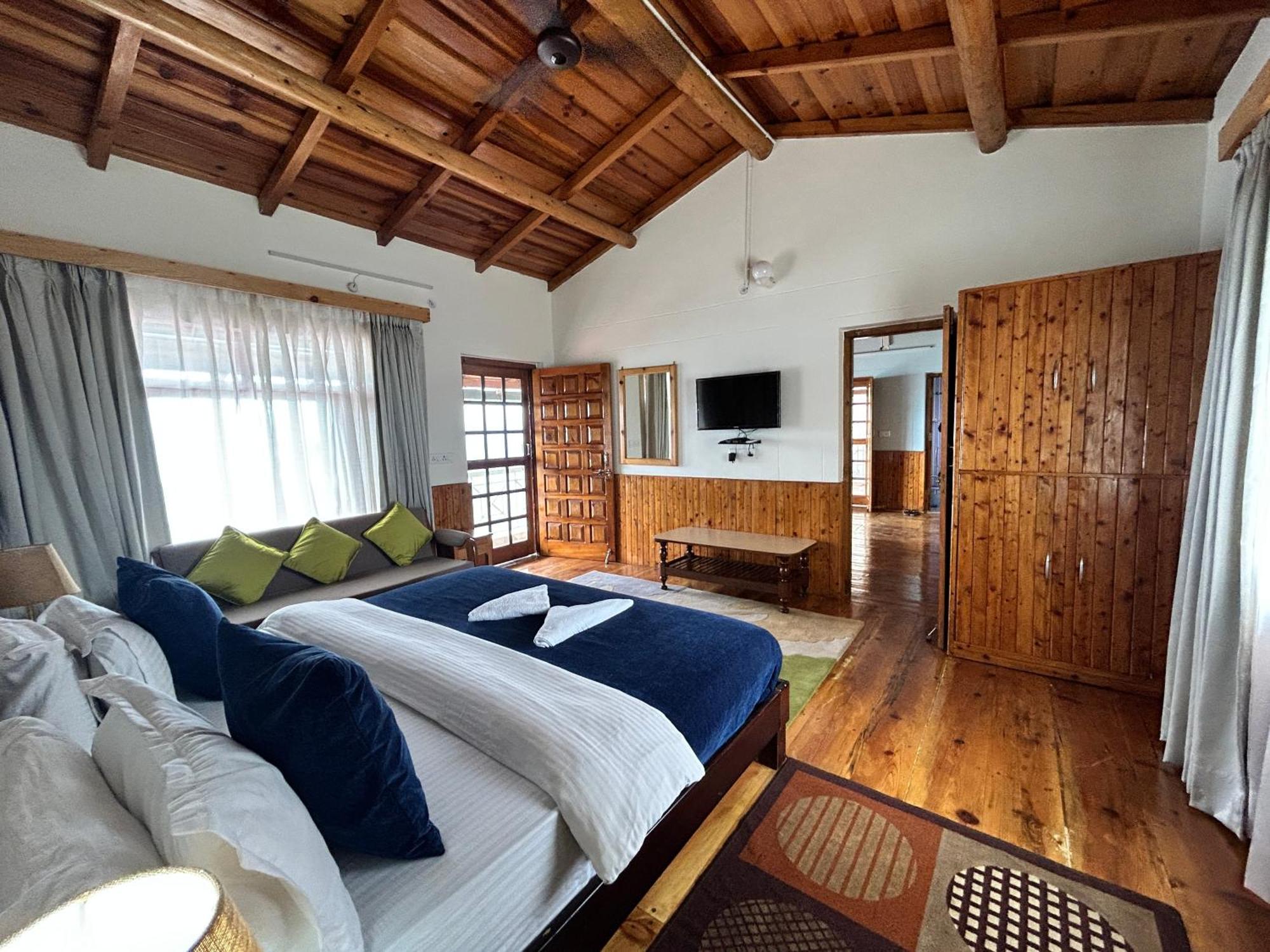 Kasar Himalaya Holiday Resort, Binsar Rd Алмора Екстер'єр фото