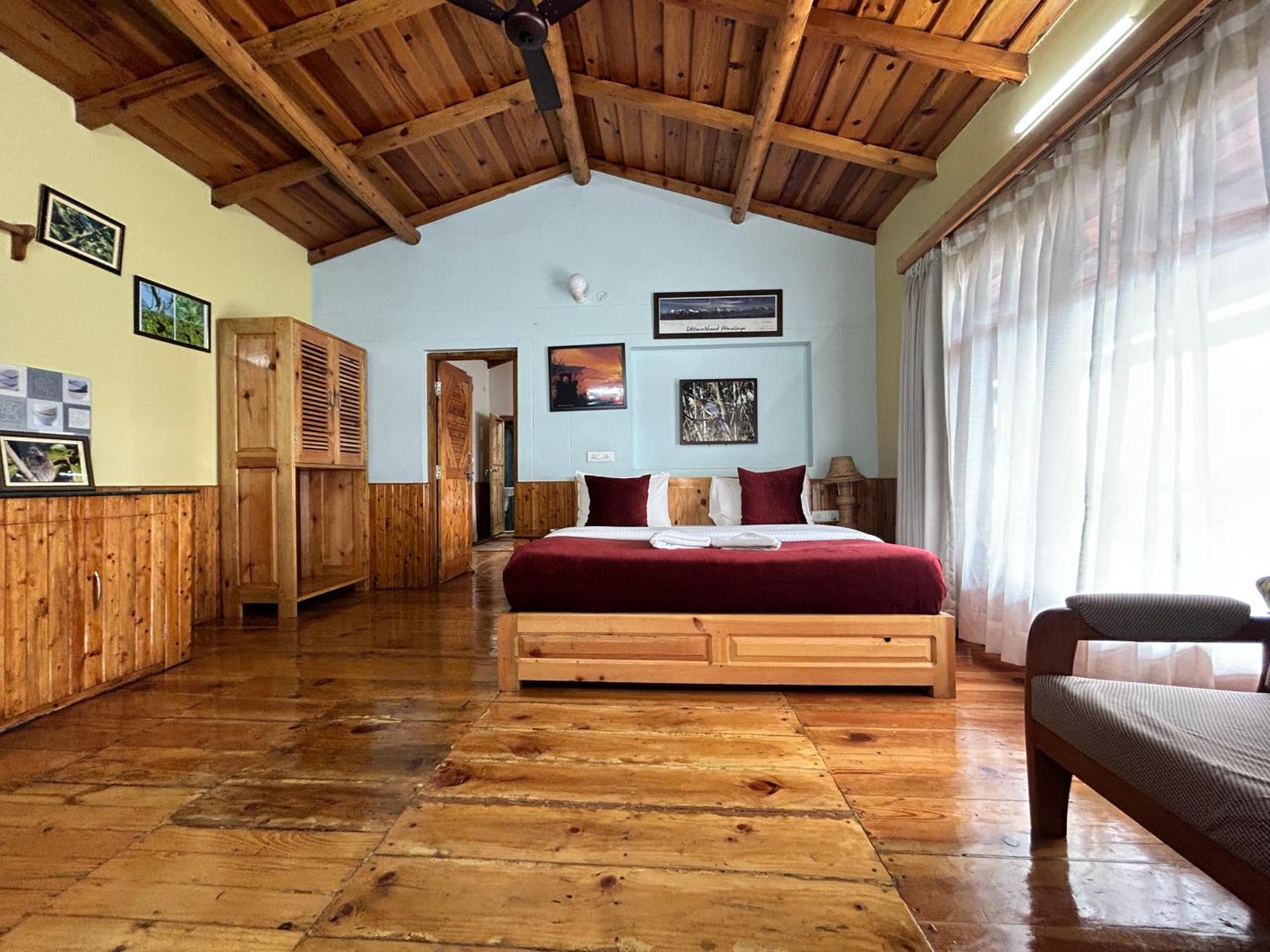 Kasar Himalaya Holiday Resort, Binsar Rd Алмора Екстер'єр фото