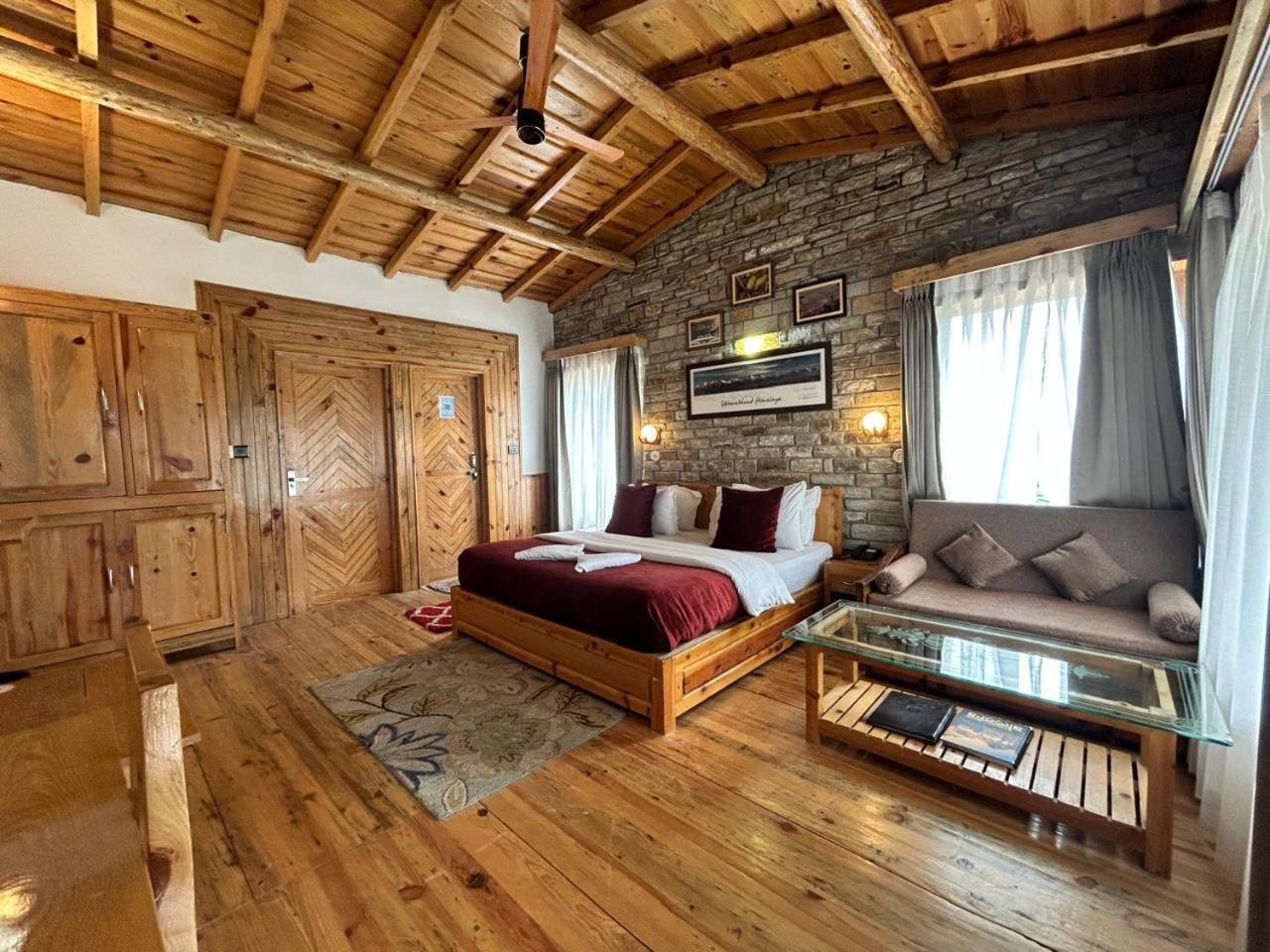 Kasar Himalaya Holiday Resort, Binsar Rd Алмора Екстер'єр фото
