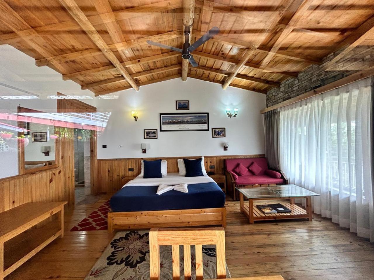 Kasar Himalaya Holiday Resort, Binsar Rd Алмора Екстер'єр фото