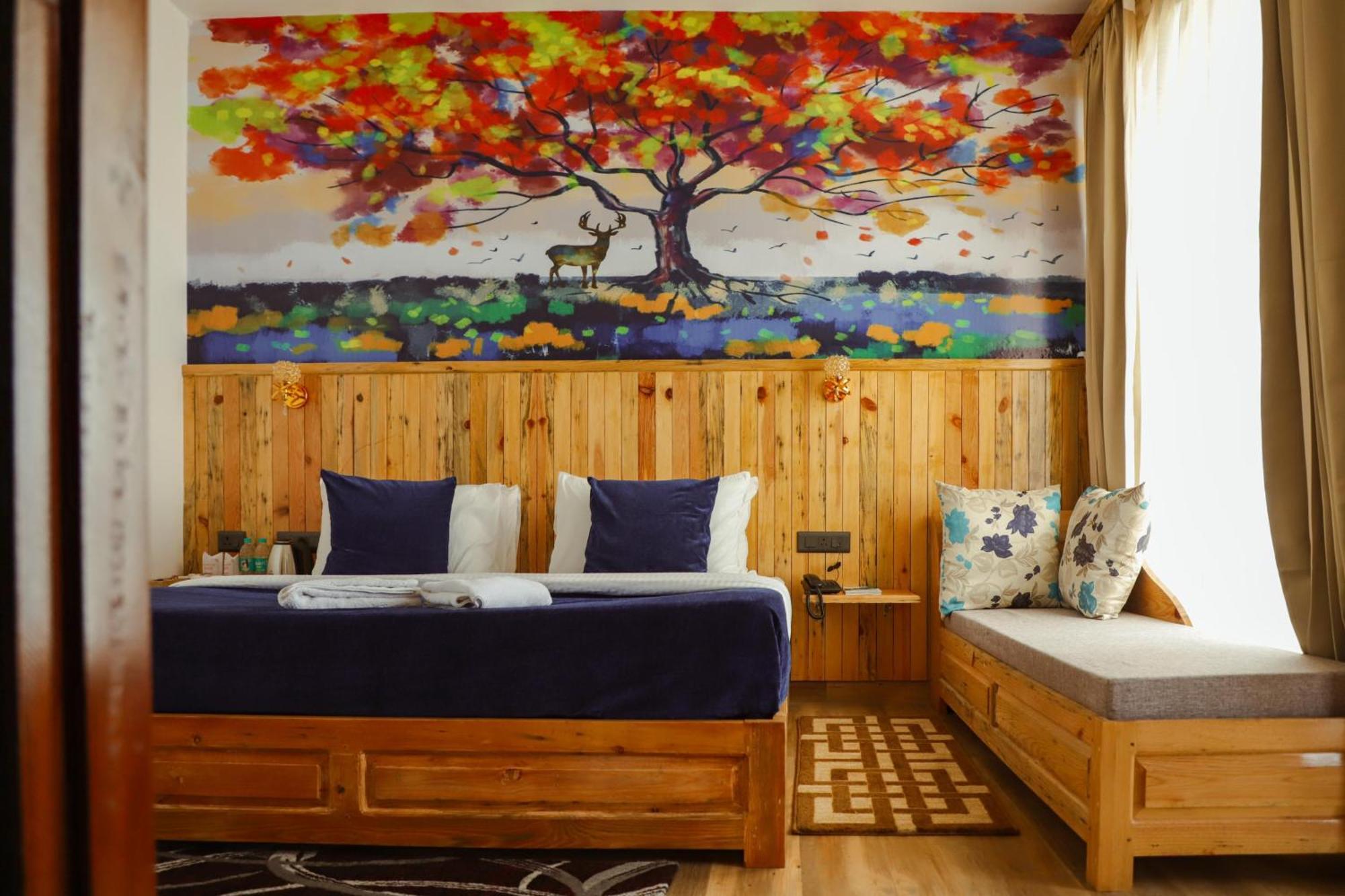Kasar Himalaya Holiday Resort, Binsar Rd Алмора Екстер'єр фото