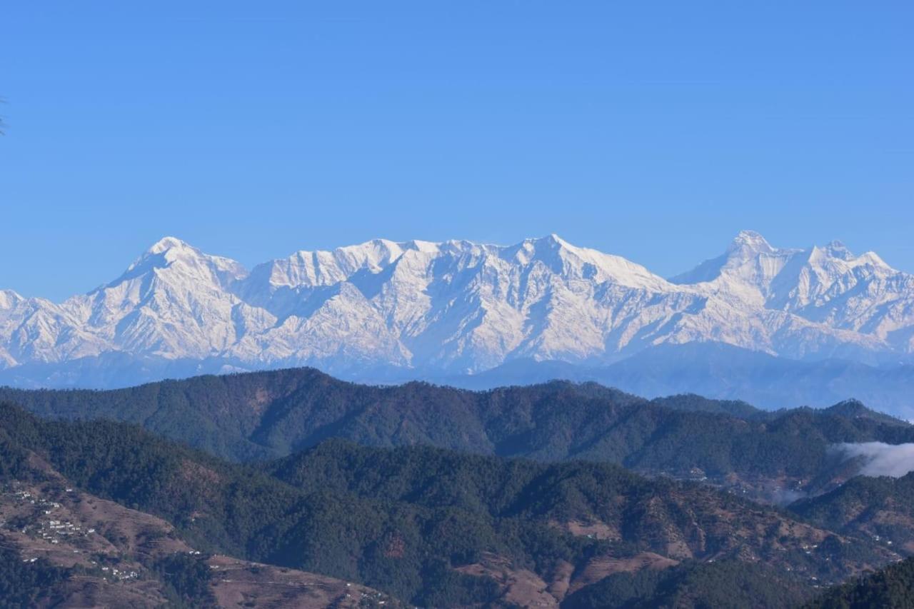 Kasar Himalaya Holiday Resort, Binsar Rd Алмора Екстер'єр фото