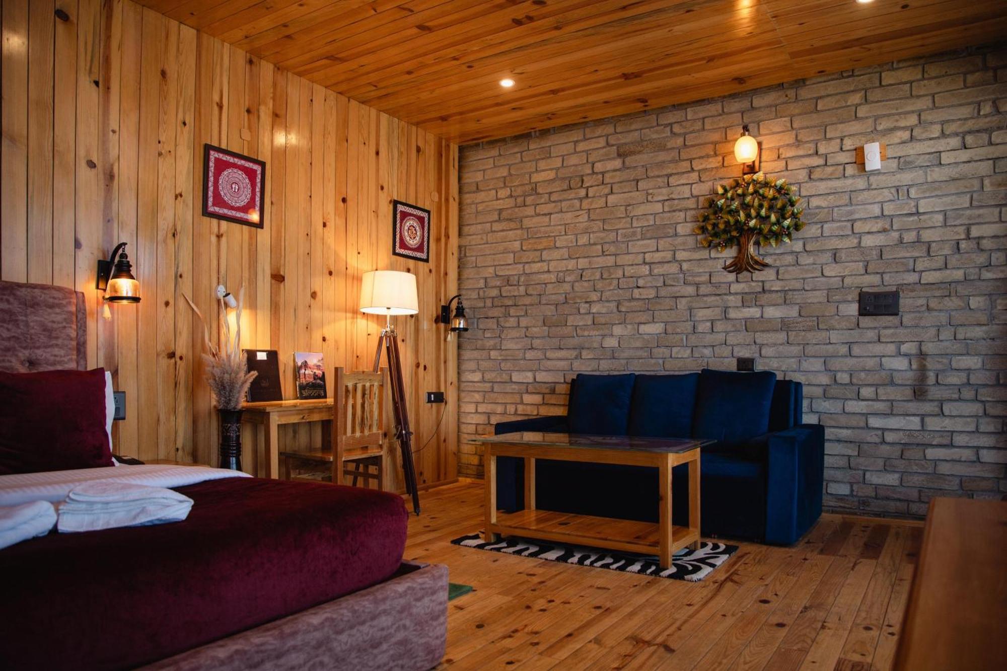 Kasar Himalaya Holiday Resort, Binsar Rd Алмора Екстер'єр фото
