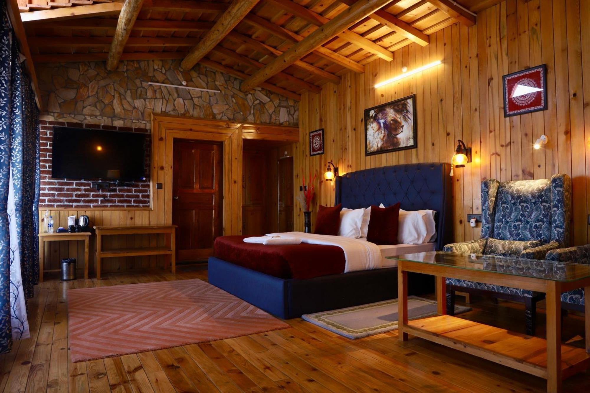 Kasar Himalaya Holiday Resort, Binsar Rd Алмора Екстер'єр фото