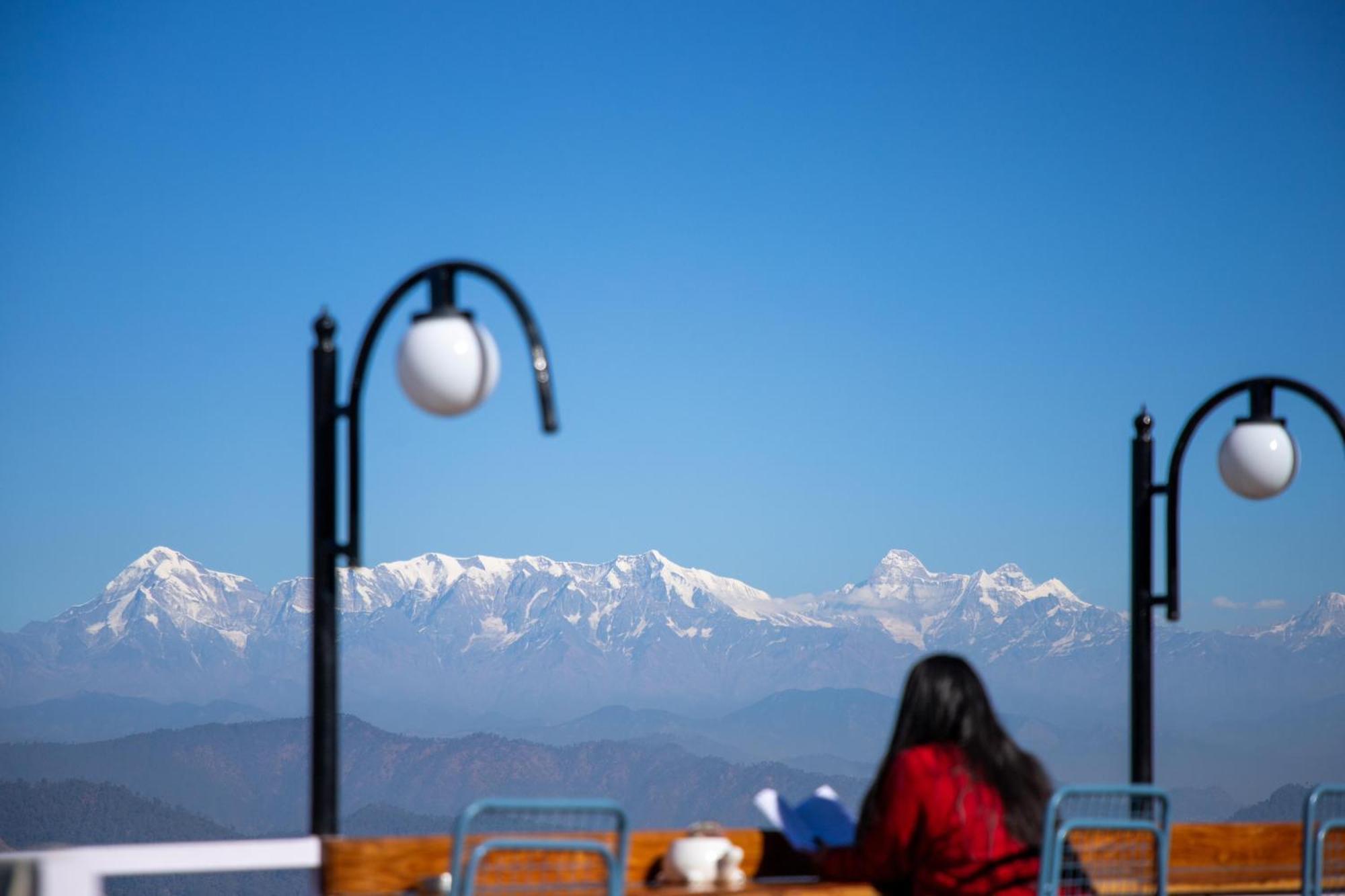 Kasar Himalaya Holiday Resort, Binsar Rd Алмора Екстер'єр фото