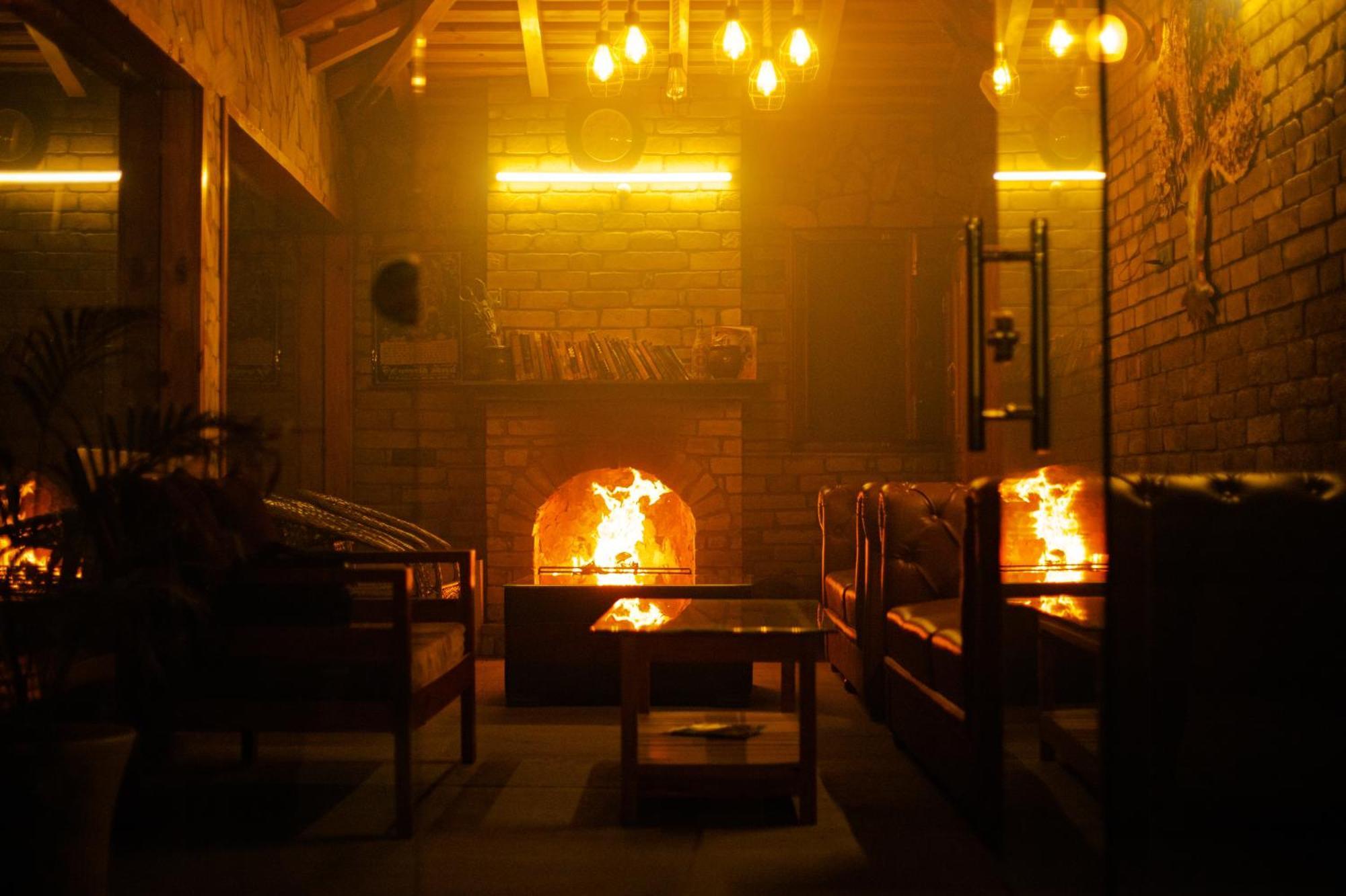 Kasar Himalaya Holiday Resort, Binsar Rd Алмора Екстер'єр фото
